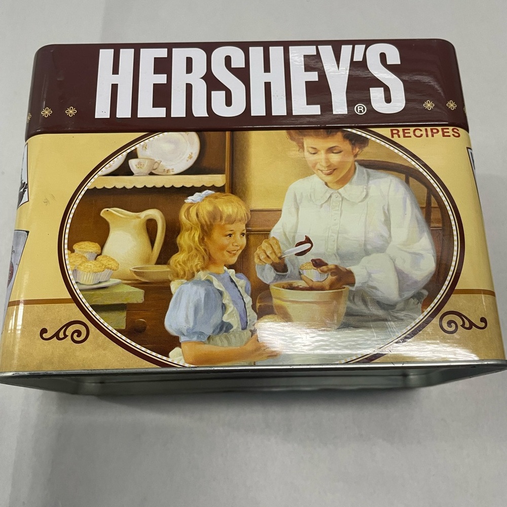Hershey’s‎ Collectible Storage Tin for Kitchen